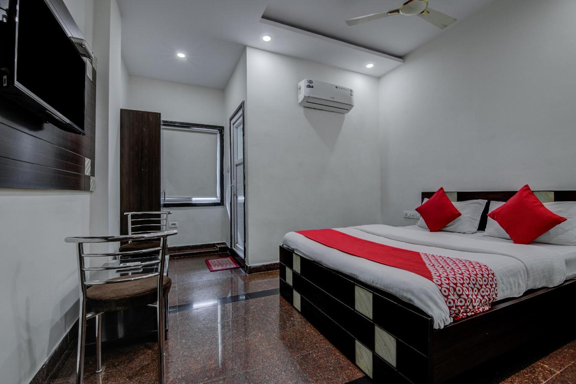 Hotel O Vb Grand Višákhapatnam Exteriér fotografie